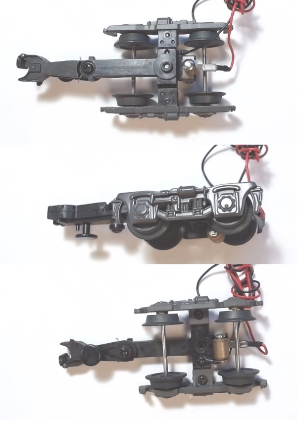 TRUCK / PASSENGER / 2-AXLE / W/MAGNETIC COUPLER / W/PICK UP / UP GRAY / RAILKING 60ft STREAMLINED CARS