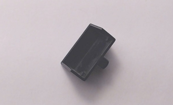 PICK UP INSULATOR / BOTTOM / 17.95mm W x 13.25mm L / 3 SIDES 6.5mm H 