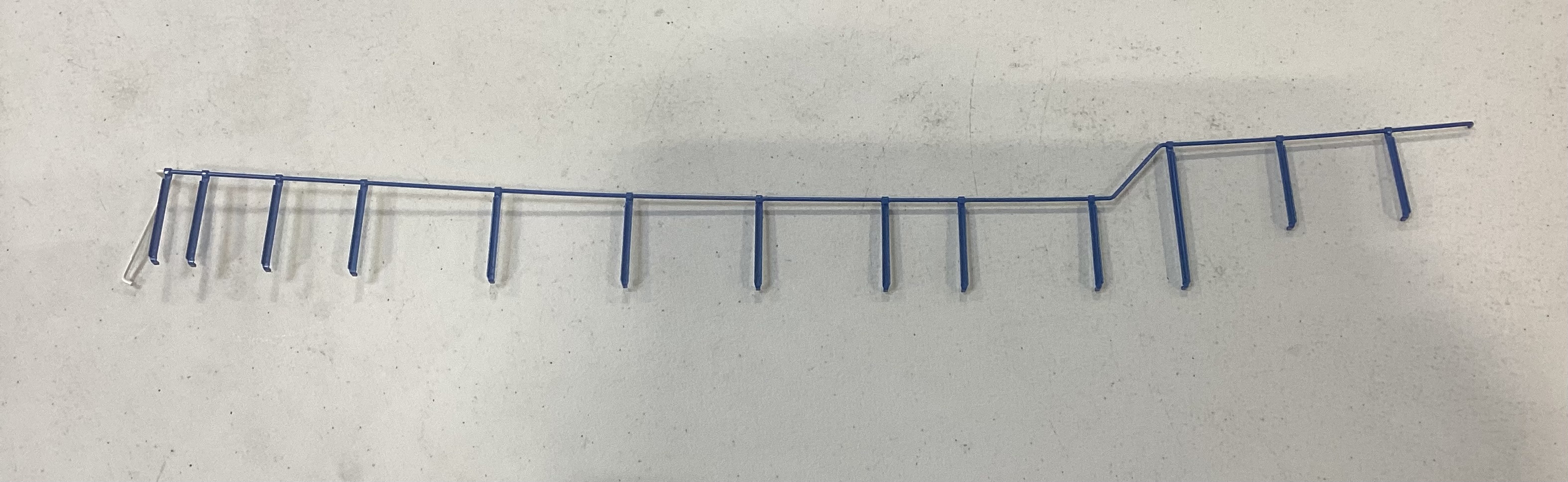 HANDRAIL / RH SIDE / LONG / CONRAIL BLUE W/WHITE END / NARROW NOSE /RAILKING ONE GAUGE DASH-8