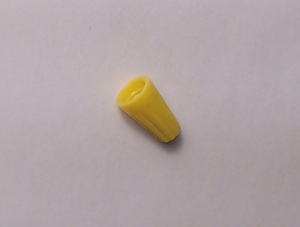 WIRE NUT / YELLOW OR GRAY