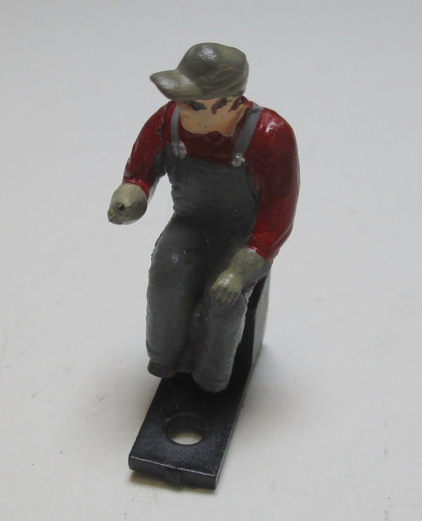 FIGURE / FIREMAN / LH ARM IS SEPARATE / W/DIE-CAST SEAT / PREMIER CLIMAX