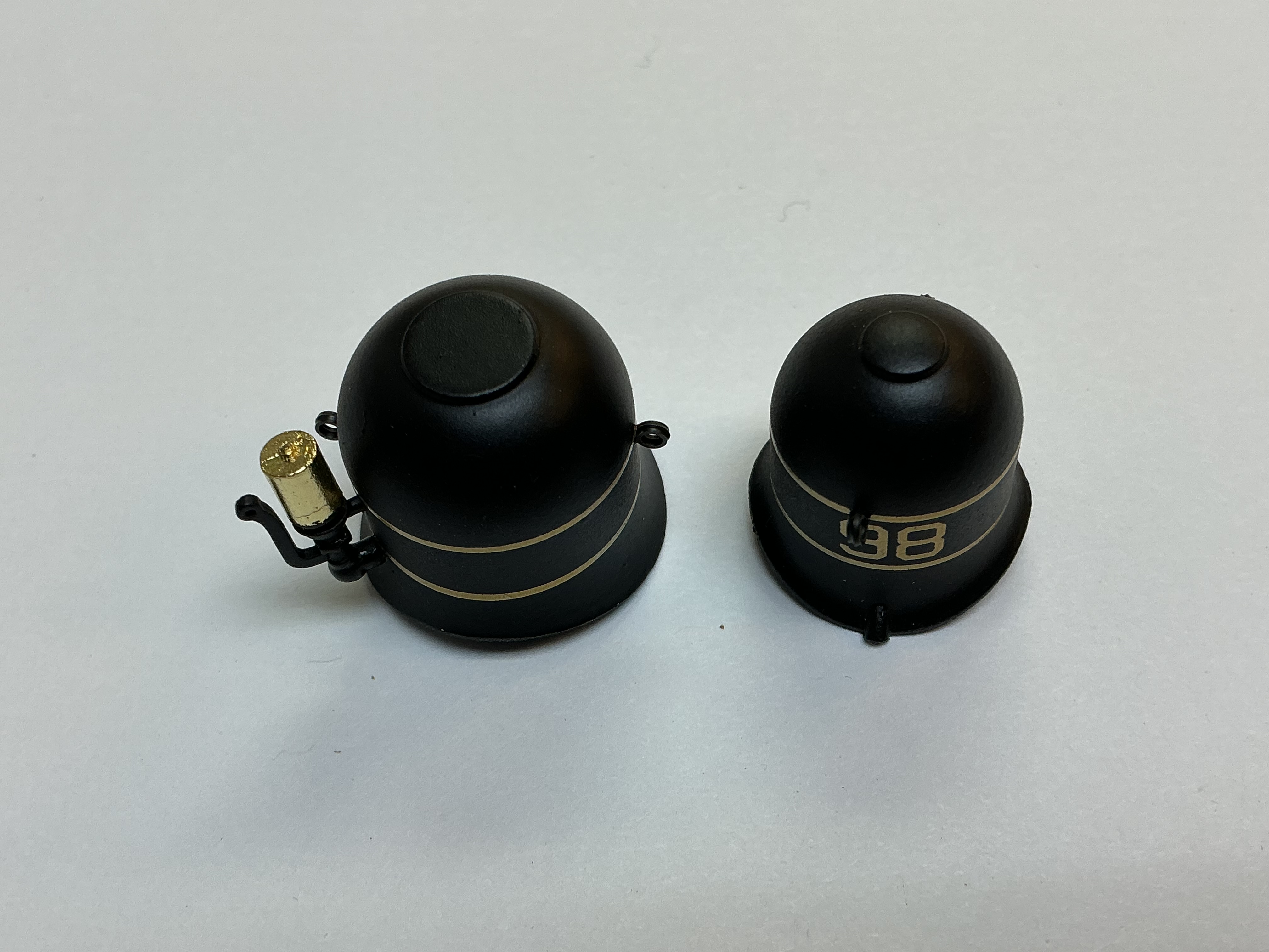 STEAM DOME / SET / ONE W/WHISTLE / ONE WITHOUT / BLACK W/2 GOLD STRIPES / PREMIER AMERICAN & ESE 4-4-0