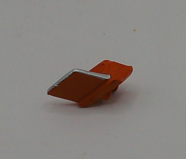 PILOT STEP / ORANGE W/SILVER TRIM / LH SIDE BOTTOM / HO SCALE GS-4 4-8-4