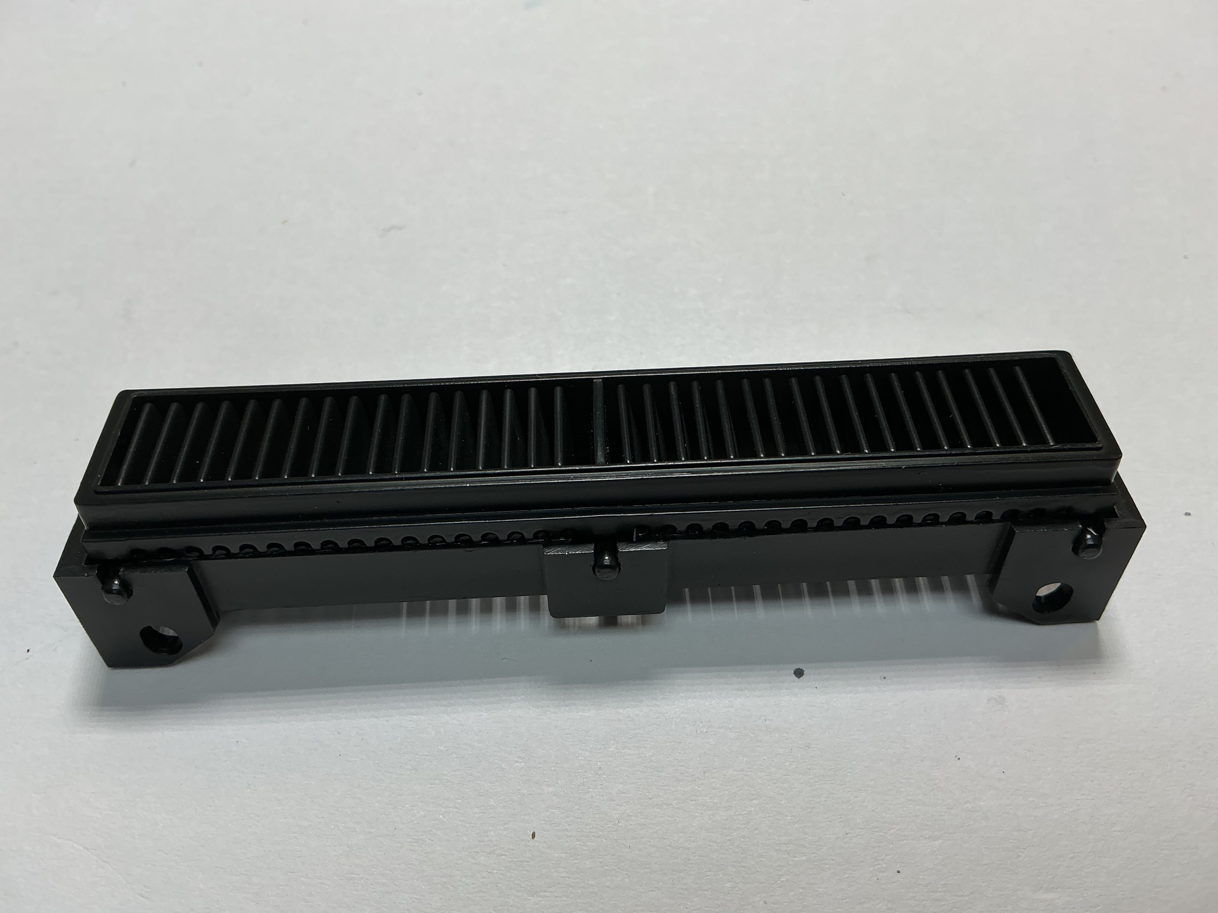 SIDE GRILLE / W/MOVABLE LOUVERS / BLACK / PREMIER ALCO PA & PB
