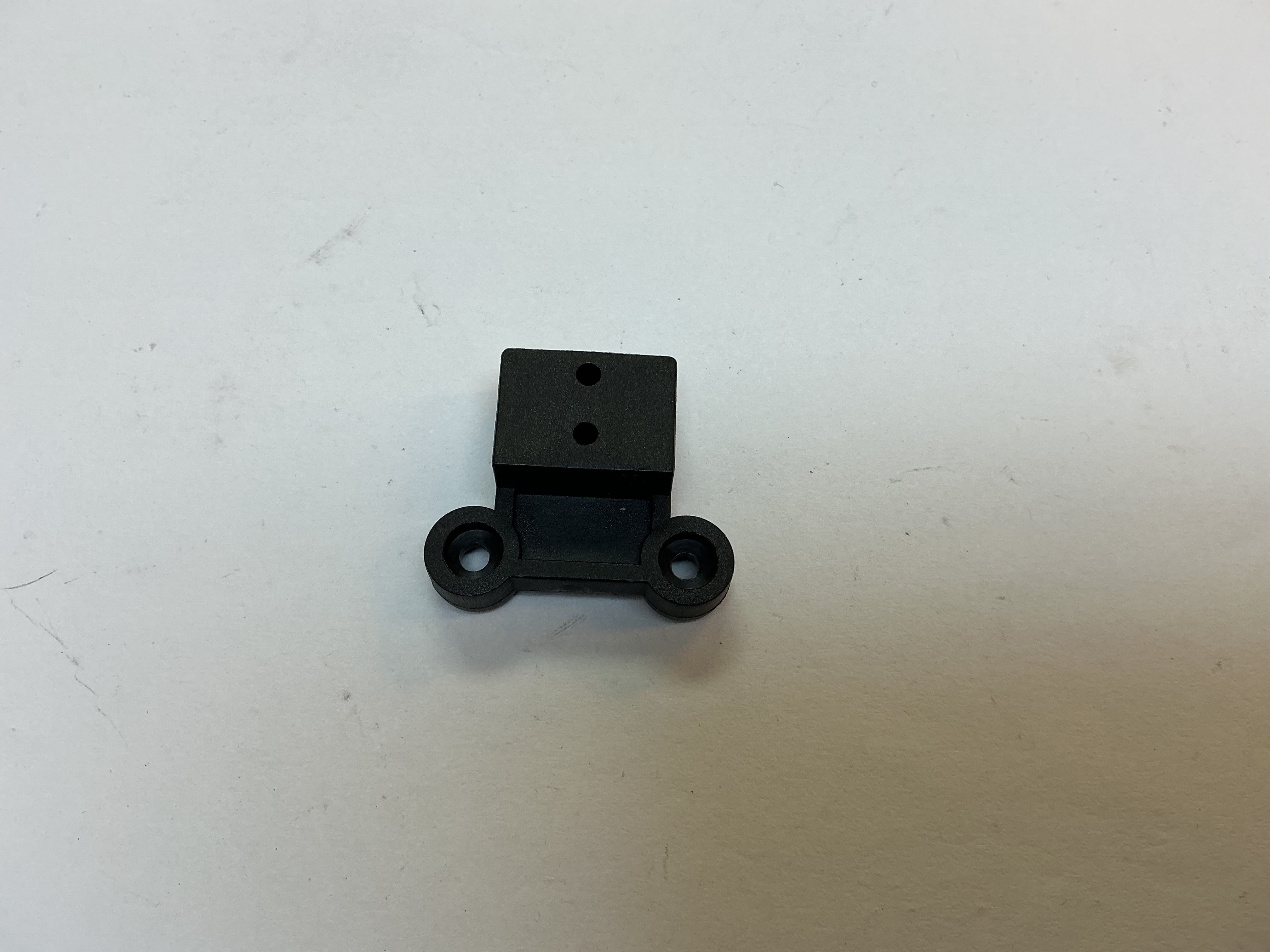 BRACKET / KADEE COUPLER MOUNTING / RAILKING ONE GAUGE F-3 & F-7