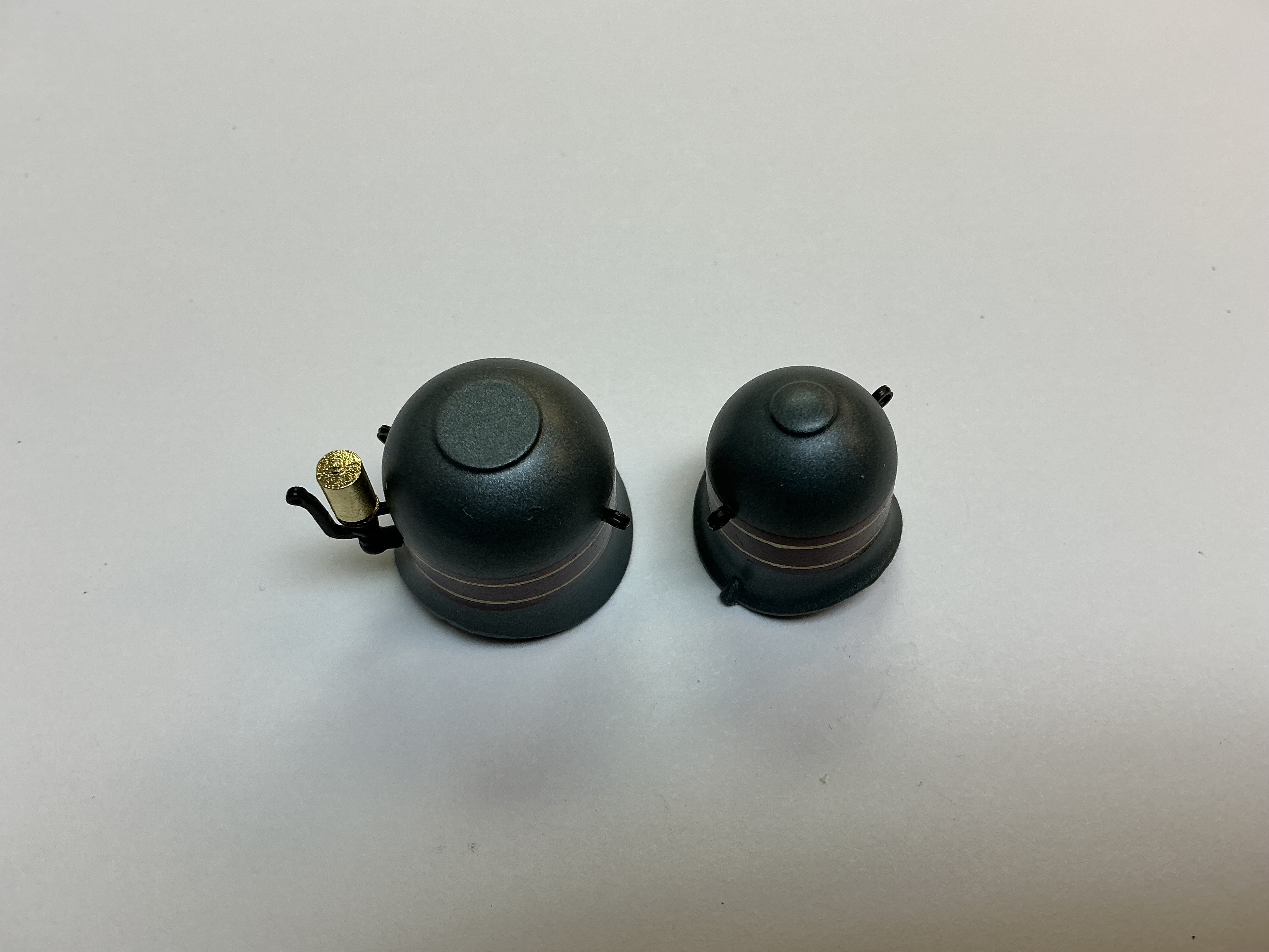 STEAM DOME / SET / ONE W/WHISTLE / ONE WITHOUT / METALLIC BLUE W/2 GOLD STRIPES / PREMIER AMERICAN & ESE 4-4-0