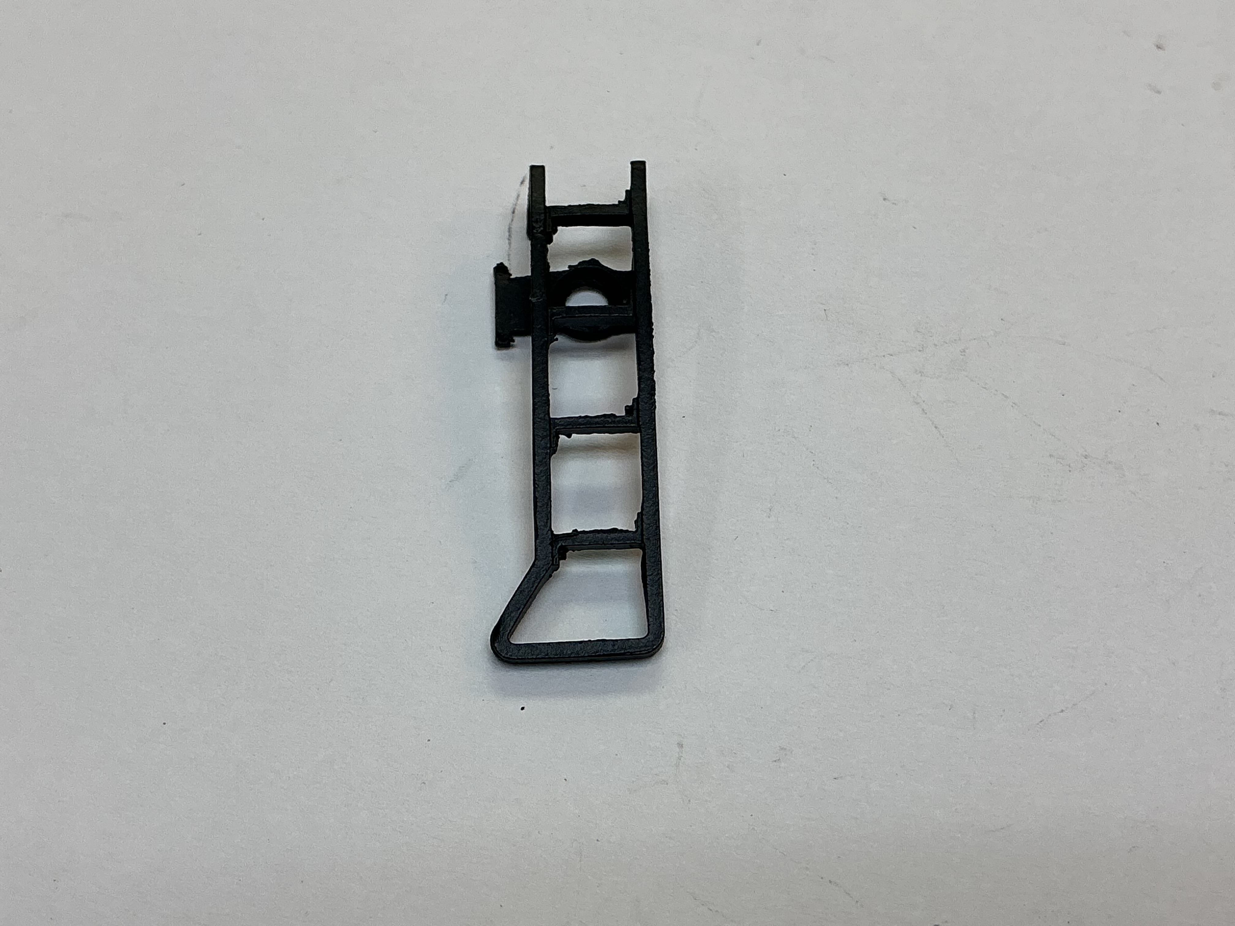 LADDER / 5-RUNG / RH / BLACK / TENDER FRONT STEP / PREMIER FEF 4-8-4