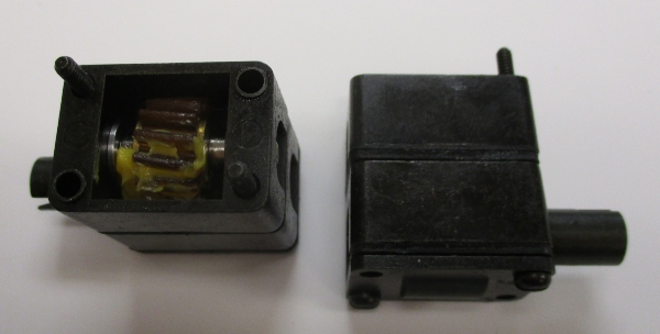 GEAR TOWER / MOTOR TO DRIVE LINE / W/INTERMEDIATE GEAR / MIDDLE ENGINE / PREMIER TRIPLEX 2-8-8-8-2