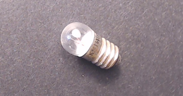 LAMP / 18V / SMALL GLOBE / SCREW BASE / #1447