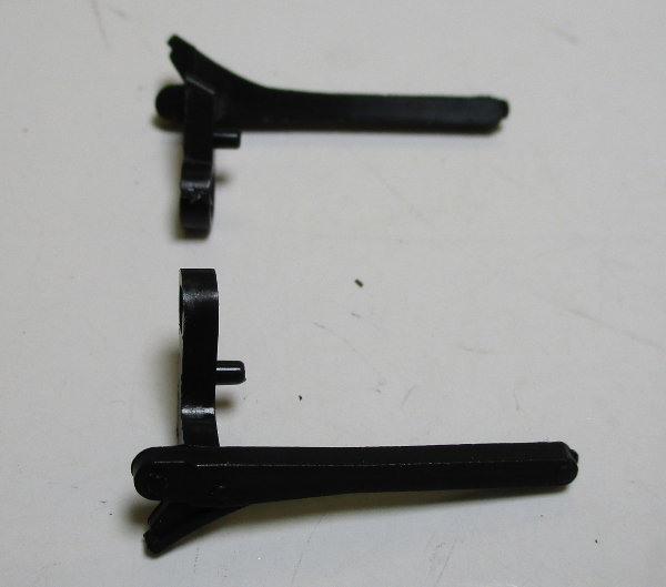 BRAKE SHOE / PLASTIC / RH / 1ST & 2ND DRIVER / PREMIER N&W J 4-8-4