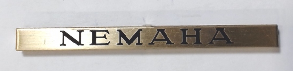 PLAQUE / LONG / BRASS & BLACK / NEMAHA / STATE CAR  