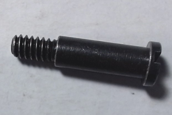 SHOULDER SCREW / (SHLDR LENGTH 0.45in) / 4-40 x 0.6in L x 0.13in D / RAILKING ONE GAUGE CHALLENGER 4-6-6-4 & BIG BOY 4-8-8-4 SLIDE SHOE PICK UP