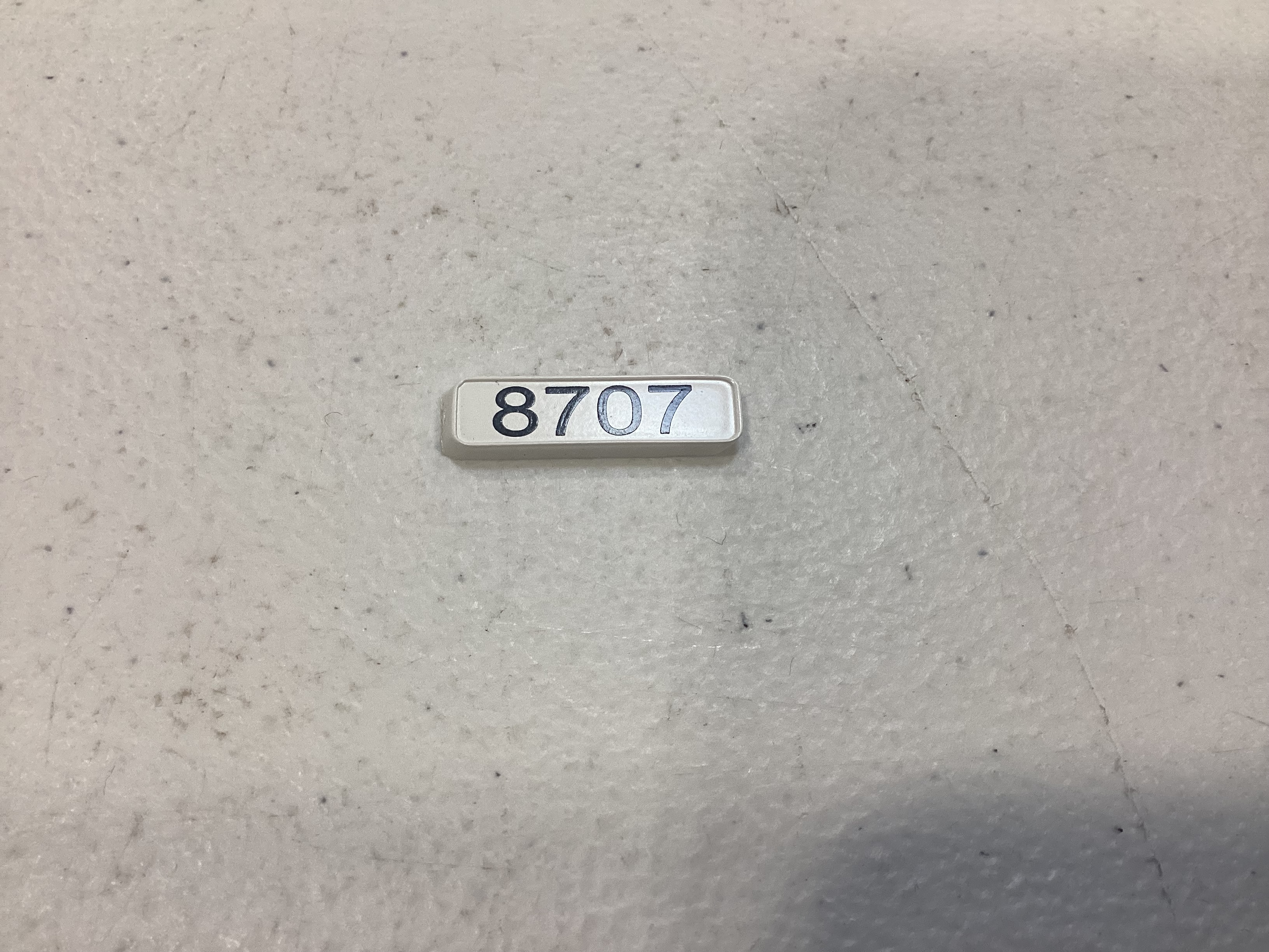 NUMBER BOARD / REAR / LH OR RH / #8707 / NARROW NOSE / RAILKING ONE GAUGE DASH-8