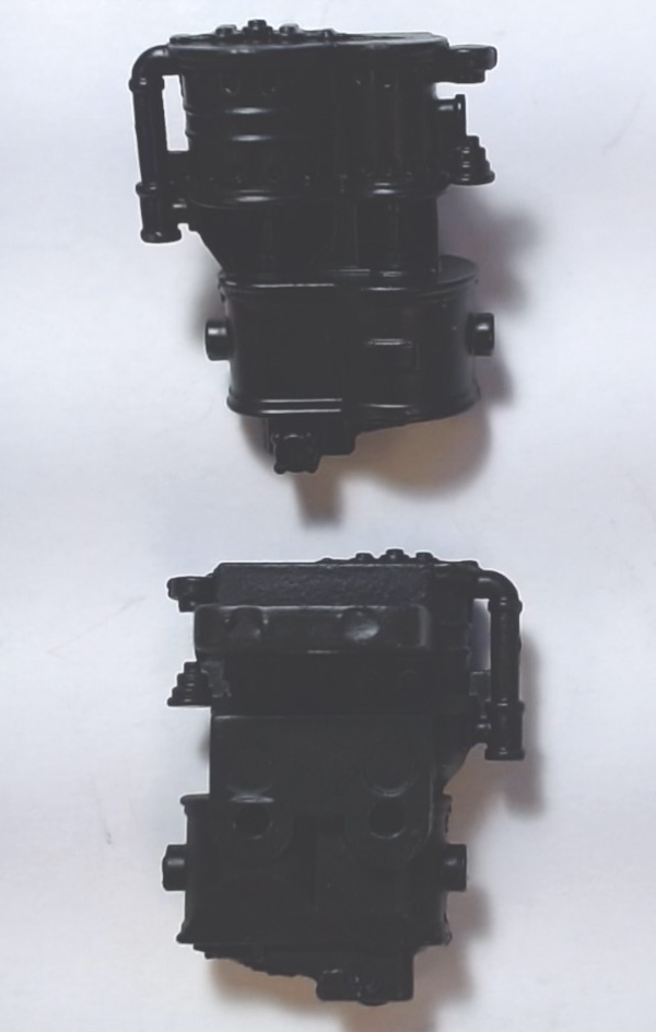 AIR PUMP / RH & LH / FRAME MOUNT / BLACK / WESTINGHOUSE CROSS COMPOUND TYPE / PREMIER PRR S-1 6-4-4-6