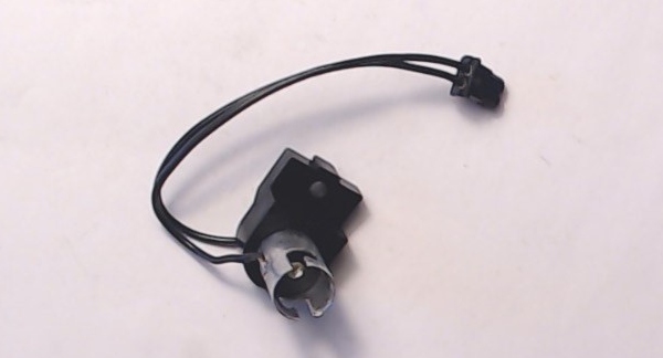 SOCKET / LAMP / BAYONET BASE / W/METAL BRACKET / USE CH-0000001