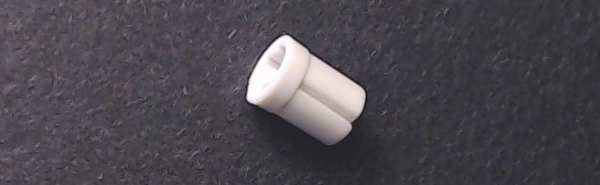 LAMP BASE / FOR BI-PIN LAMPS / PLASTIC / WHITE