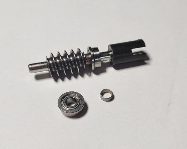 WORM GEAR / W/DOG BONE COUPLING / W/BEARINGS / 49.55mm L / PREMIER MOHAWK 4-8-2