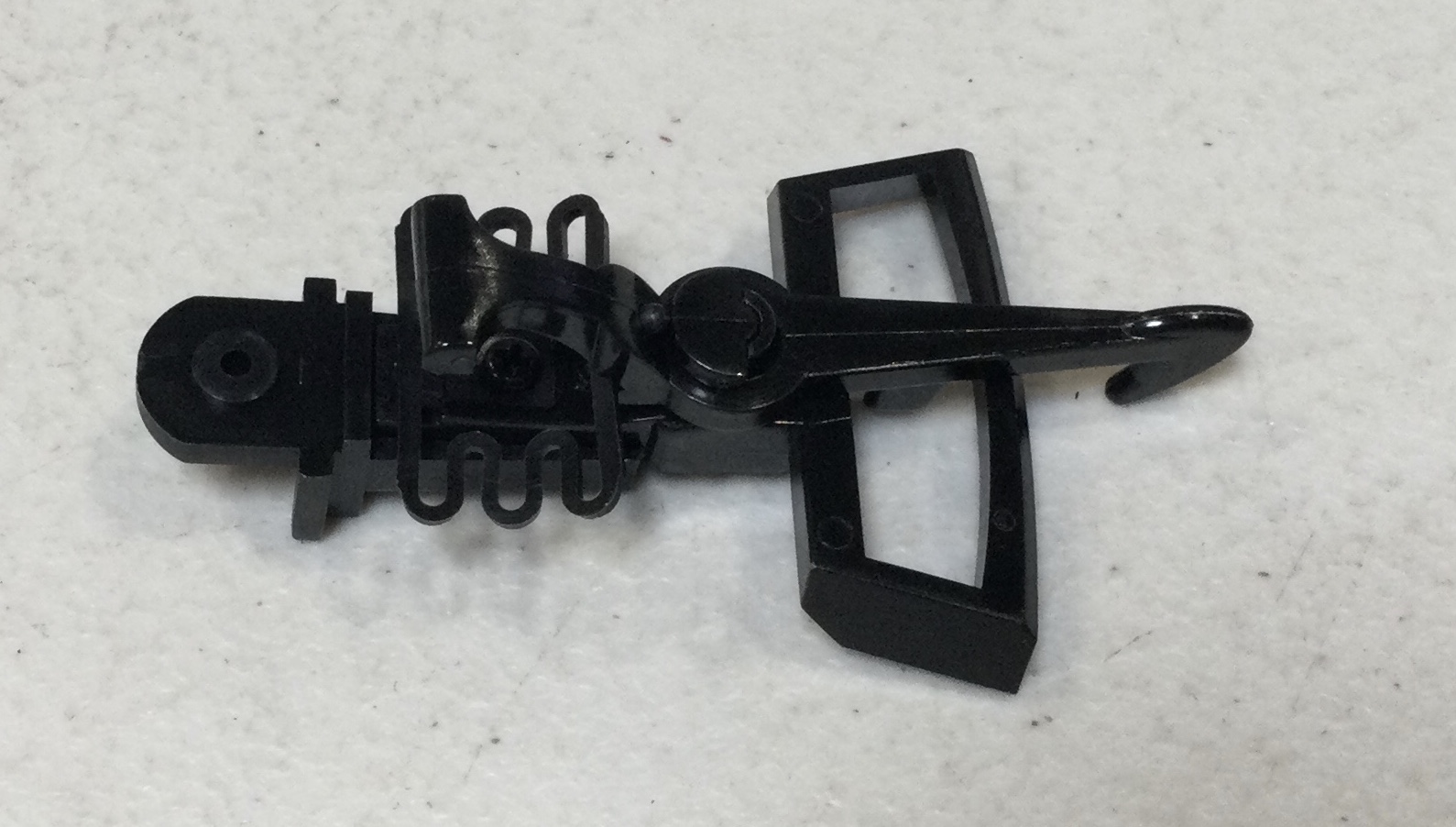 COUPLER / HOOK & LOOP / W/ACCORDIAN SPRING / RAILKING ONE GAUGE BIG BOY & CHALLENGER