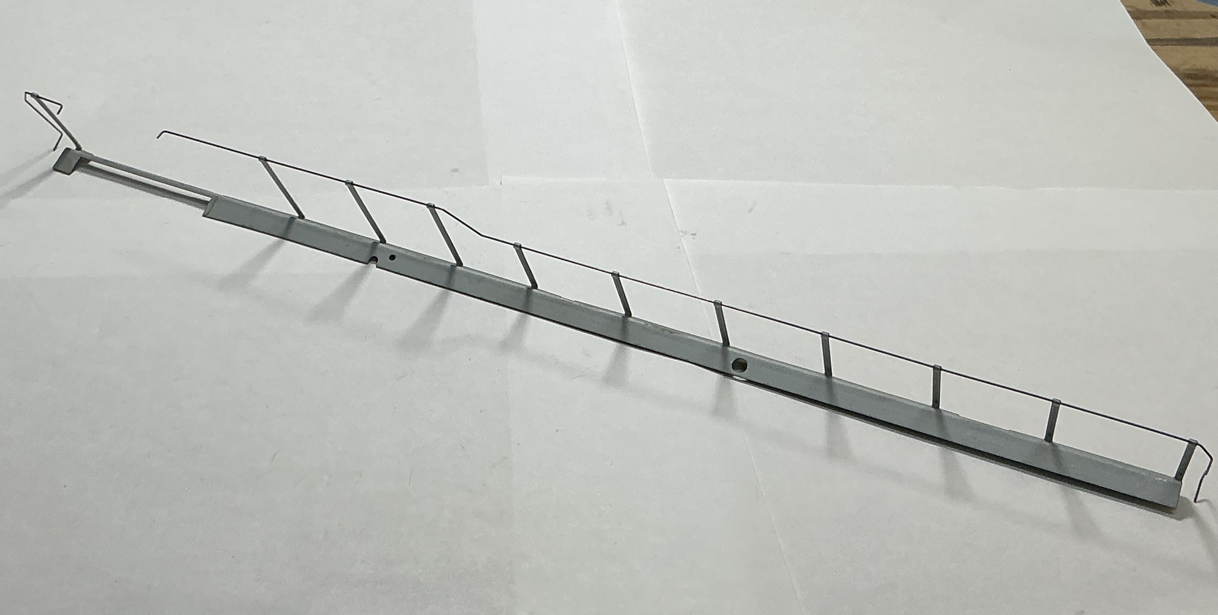HANDRAIL / LONG / RH SIDE / UNDECORATED / PREMIER U30C