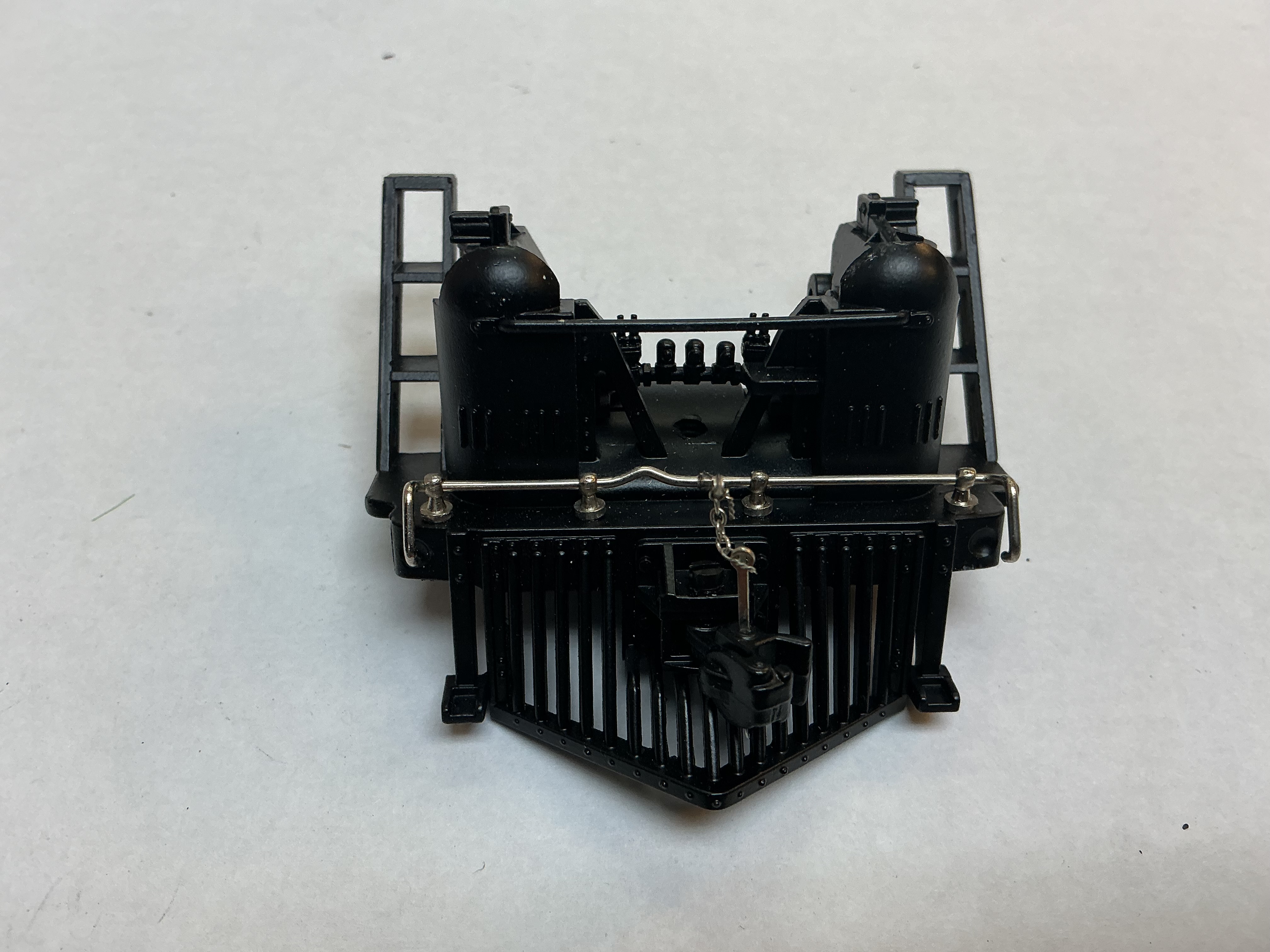 PILOT / COMPLETE / W/NICKEL CUT LEVER / SCALE COUPLER / LADDERS / AIR PUMPS / PS-1 / PREMIER ATSF NORTHERN 4-8-4