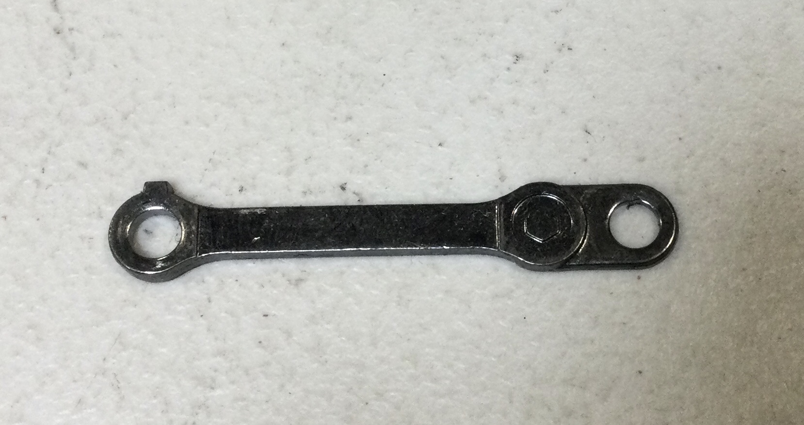 SIDE ROD / BLACKENED / LH / 1ST & 2ND DRIVER / ALL ENGINES / RAILKING ONE GAUGE TRIPLEX