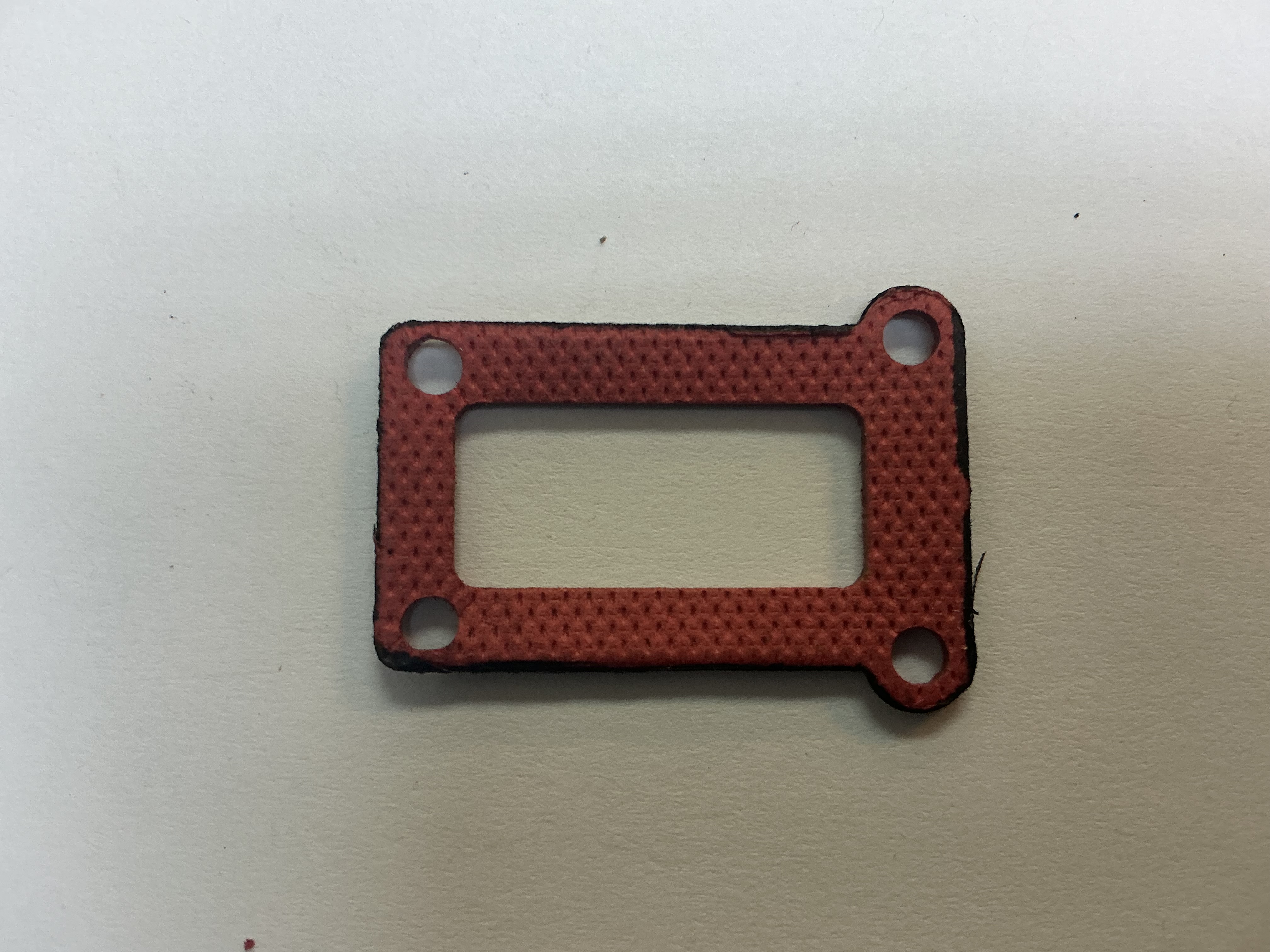 GASKET / GEAR BOX / 19mm W x 32.3mm L x 1.6mm THICK / PREMIER A-5 SWITCHER 0-4-0