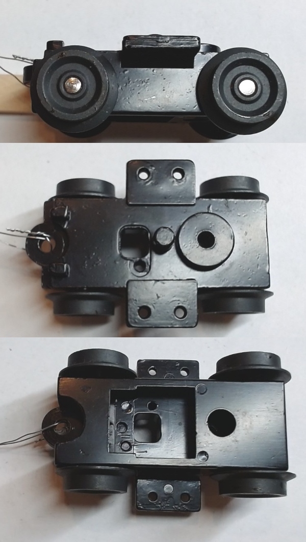 4-WHEEL TRUCK / NON-POWERED / SMALL / HAS THREADED MOUNT / BOTTOM MOUNT FRAMES / RAILKING & PREMIER SUBWAYS