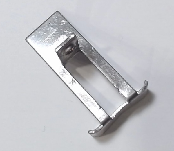 SLIDE SHOE / PICK UP / RAILKING ONE GAUGE SD70ACE & ES44AC