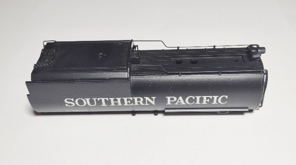 SHELL / DIE-CAST / SOUTHERN PACIFIC #4131 / W/BACK UP LIGHT & LADDERS / HO SCALE CAB FORWARD 4-8-8-2