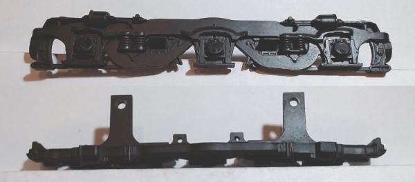 SIDE FRAME / 3-AXLE / RH / BLACK / PREMIER ALCO PA-1 