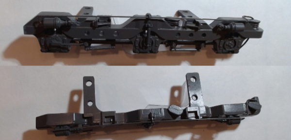 SIDE FRAME / 3-AXLE / RR / UP GRAY PREMIER SD50