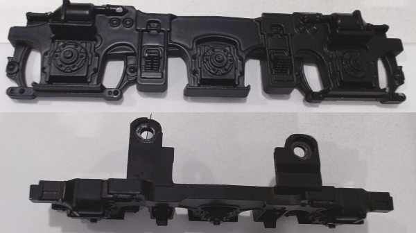 SIDE FRAME / 3-AXLE / LR & RF / BLACK / TOP MOUNT / PS 1 / RAILKING E-8