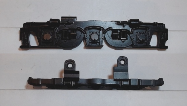 SIDE FRAME / 3-AXLE / LF & RR / BLACK / TOP MOUNT / PS 2 / RAILKING ALCO PA