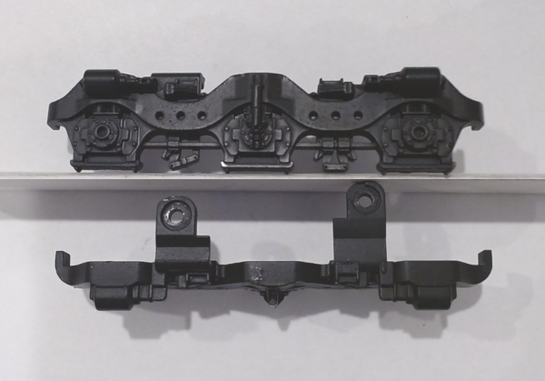 SIDE FRAME / 3-AXLE / LF & RR / BLACK / TOP MOUNT / PS 1 / RAILKING SD60M