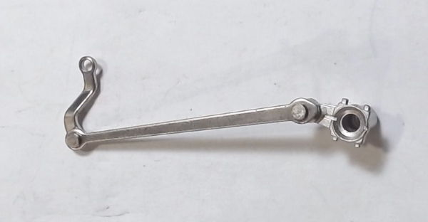 ECCENTRIC ROD ASSEMBLY / RH / SATIN NICKEL / RAILKING HUDSON 4-6-4 & PACIFIC 4-6-2