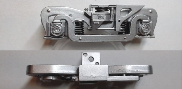 SIDE FRAME / 2-AXLE / LH / SILVER / PREMIER SUPERLINER