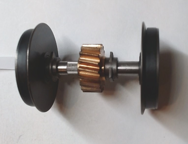 WHEEL & AXLE ASSEMBLY / W/HELICAL GEAR / RAILKING ONE GAUGE DASH-8 W/4-WHEEL TRUCK