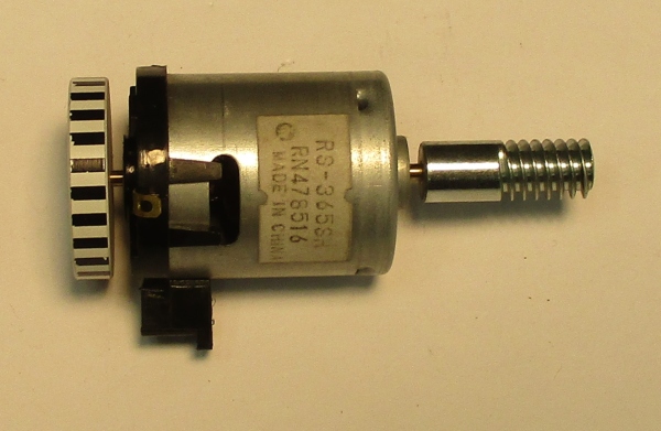 DC MOTOR / RS365SH / MD105-M38 / F/W 27mm D x 5mm THICK / WORM LENGTH 27.84mm / STRIPED / PS 2 BKT