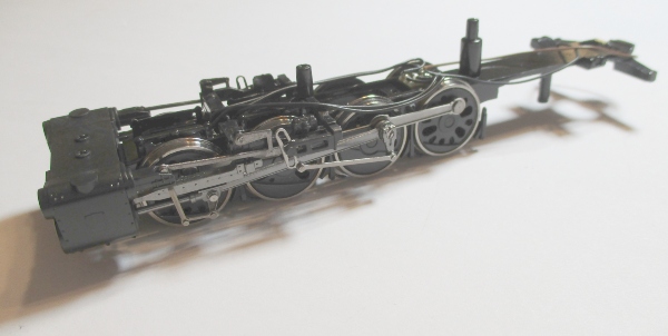 REAR ENGINE / W/LINKAGES / W/O GEARBOX / W/O DRAWBAR / HO SCALE BIG BOY 4-8-8-4