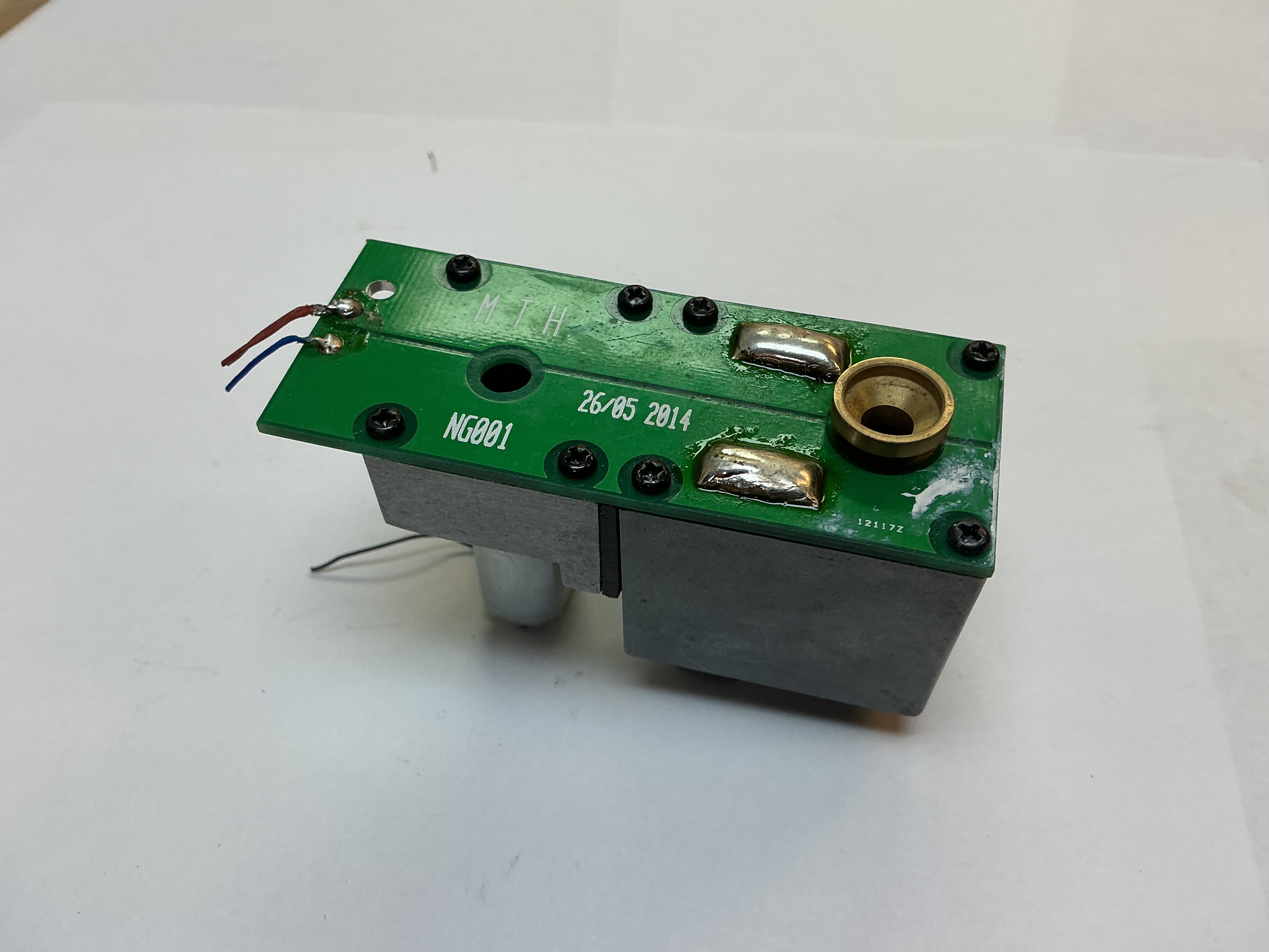 SMOKE UNIT / PS 2 & 3 / 7.2mm POST HEIGHT / 31.7mm W x 79.1mm L / BRASS CUP 5mm H / RAILKING ONE GAUGE ALCO PA