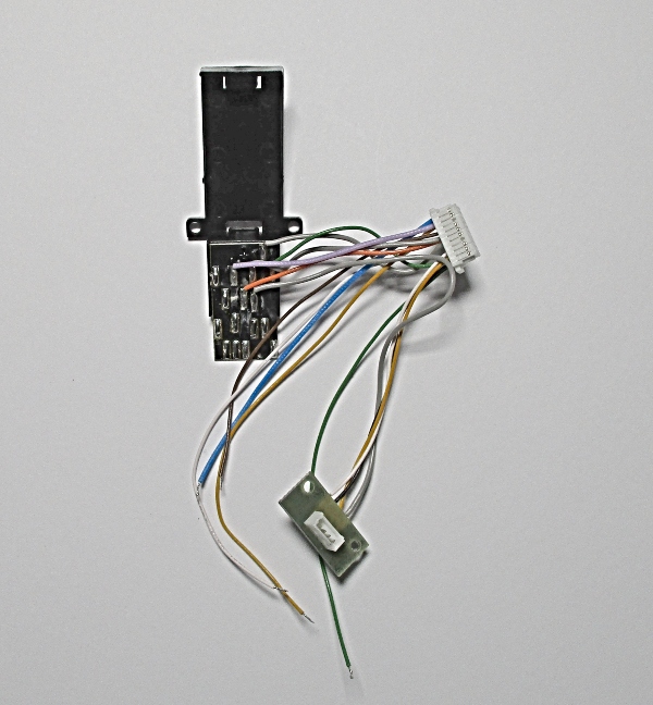 BRACKET / LOCOMOTIVE BOARD / W/WIRES / HO SCALE N&W J CLASS 4-8-4