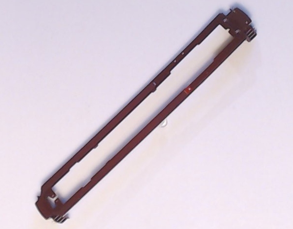 WALKWAY / W/PILOTS / MAROON & WHITE / HO SCALE SD70ACE