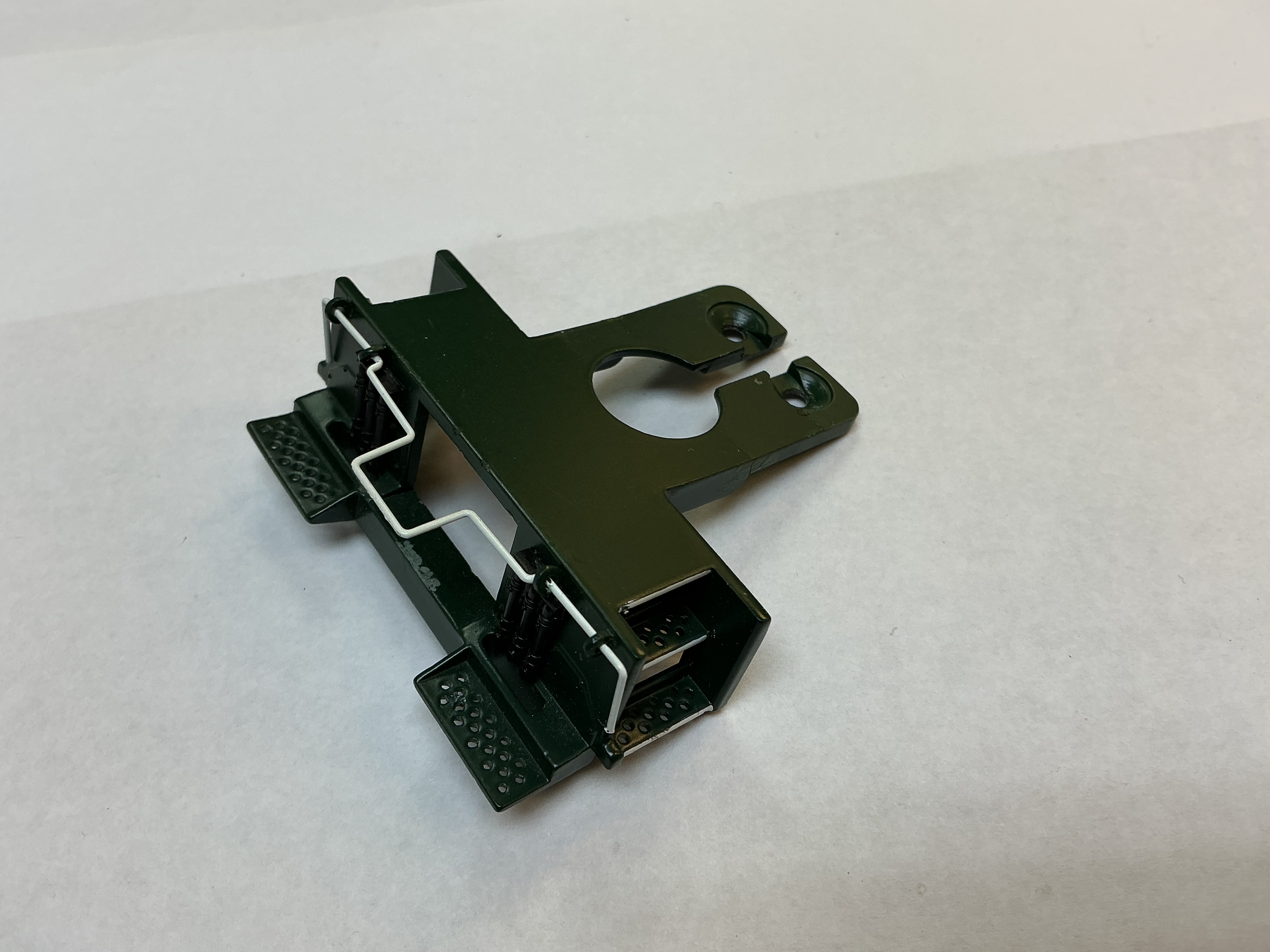 PILOT / 2 HOLE / GREEN W/WHITE STEPS / W/CUT LEVER & BRAKE HOSES / PREMIER GP-40