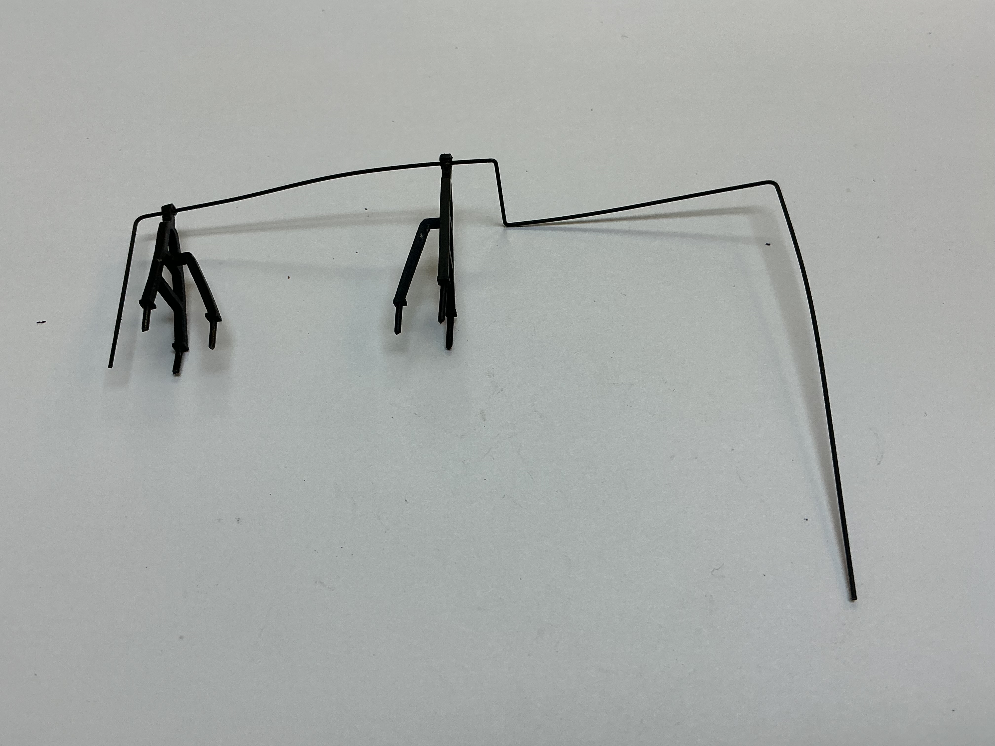 RADIO ANTENNA / PRR STYLE / W/STANCHIONS / TENDER REAR / PREMIER J-1 2-10-4