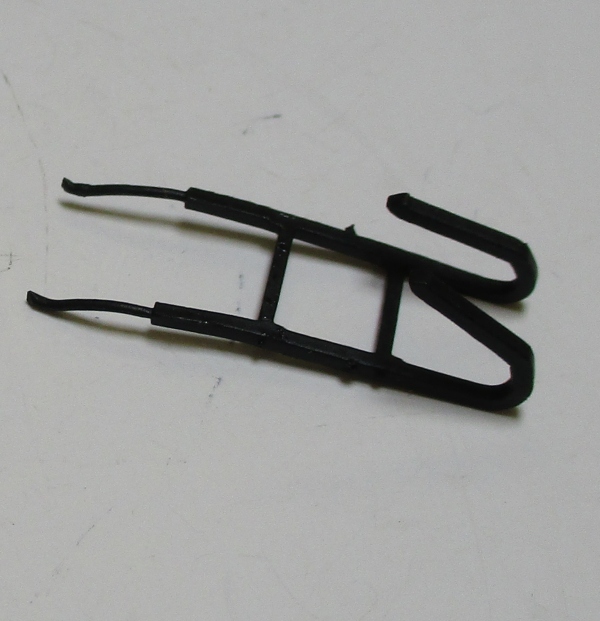 LADDER / BLACK / TENDER WATER DECK TO COAL BUNKER / PS 2 & 3 / 2-RUNG / 27.3mm L / PREMIER N&W J 4-8-4