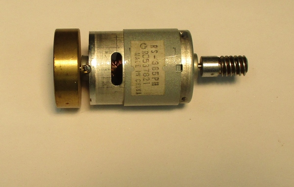 DC MOTOR / RS385PH / MD001-M8 / F/W 30mm D x 9mm THICK / WORM LENGTH 21.63mm / BRASS / PS 1
