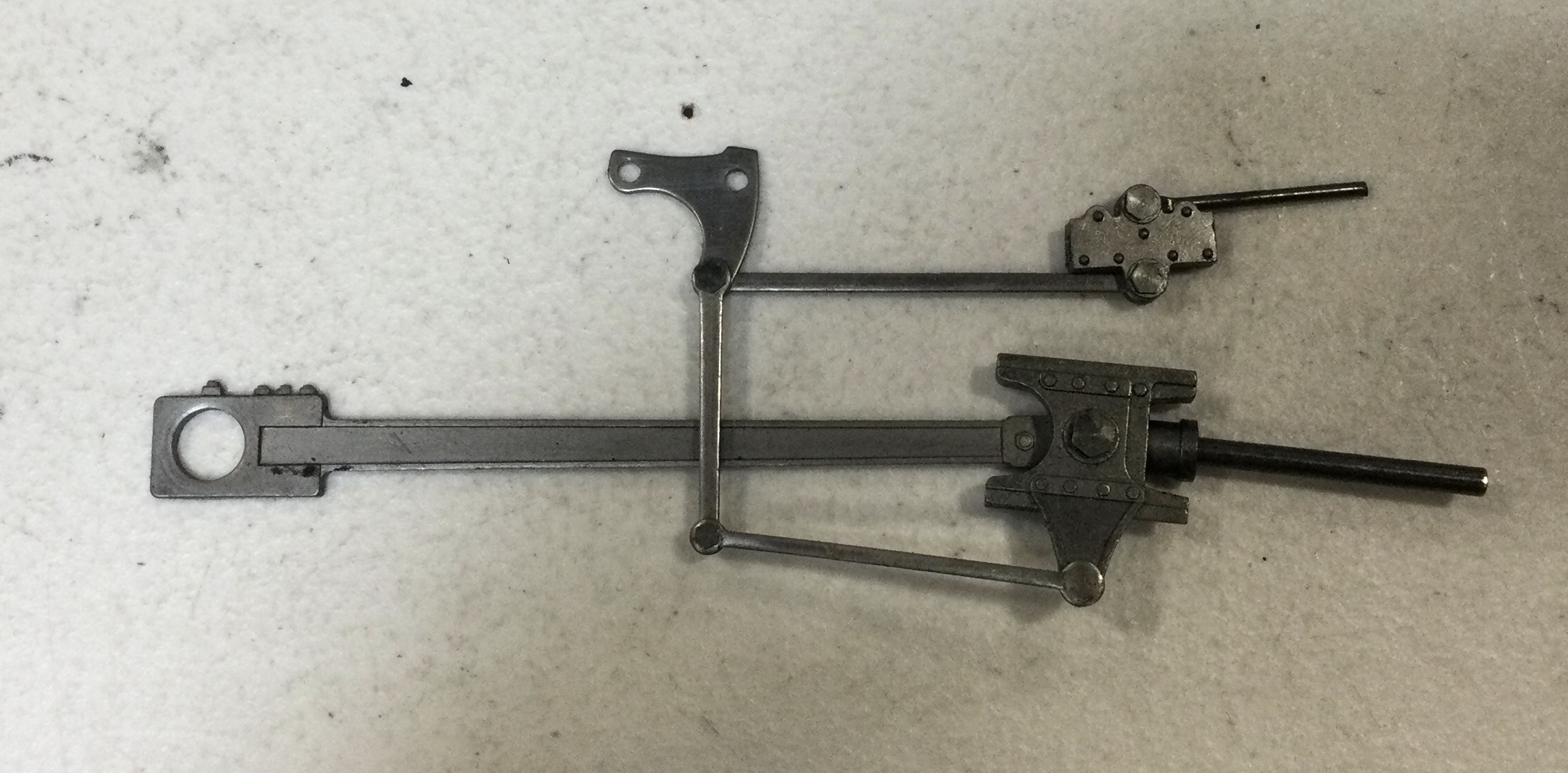 MAIN ROD & CROSSHEAD ASSEMBLY / RH / BLACKENED / ALL ENGINES / RAILKING ONE GAUGE TRIPLEX