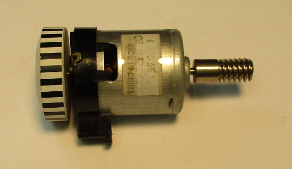 DC MOTOR / RS365SH / MD207-M37 / F/W 30mm D x 9.4mm THICK / WORM LENGTH 23.23 / STRIPED / PS 2 BKT