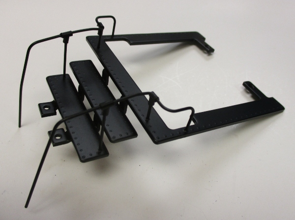 PILOT DECK / W/HANDRAILS / BLACK / PREMIER TRIPLEX 2-8-8-8-2