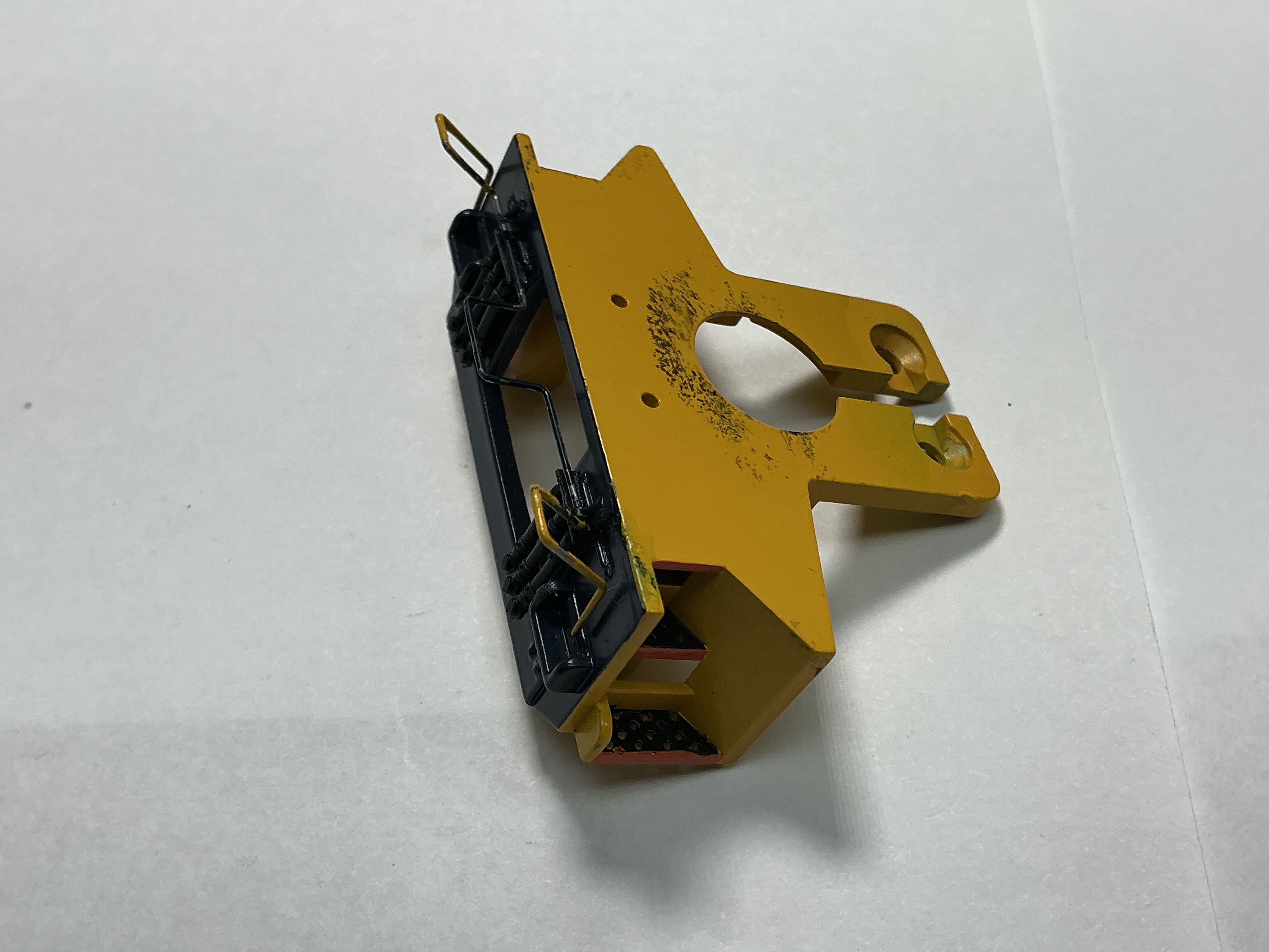 PILOT / 2 HOLE / YELLOW W/BLACK / W/COUPLER CUT LEVER & BRAKE HOSES / PREMIER SD50